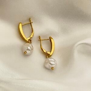 Evie Pearl Hoop