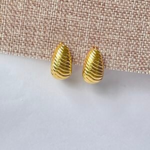 Mia Crescent Earring